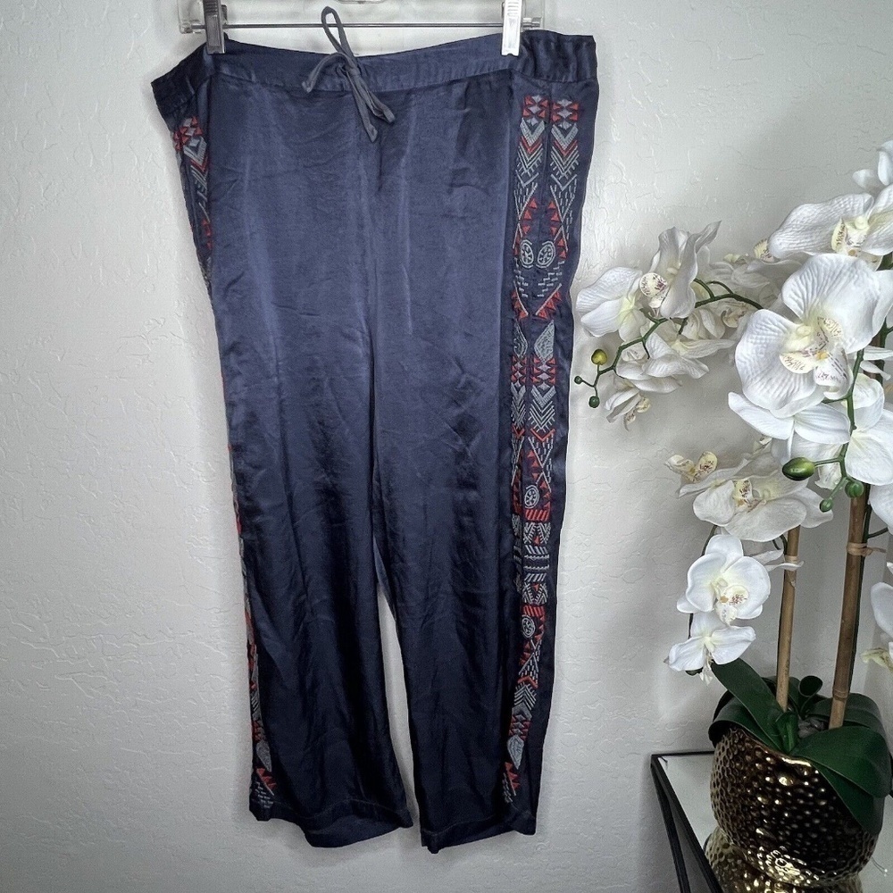 Johnny Was Artsy Boho Pants Satin Gray Embroidery Sides S